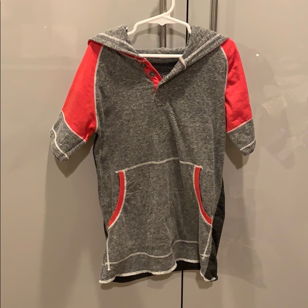 Broken threads boys polo